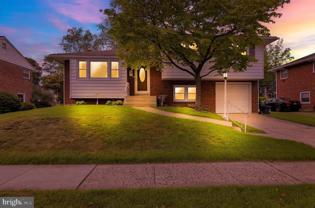 26 Wingert Rd, Wyomissing, PA 19610 - #1