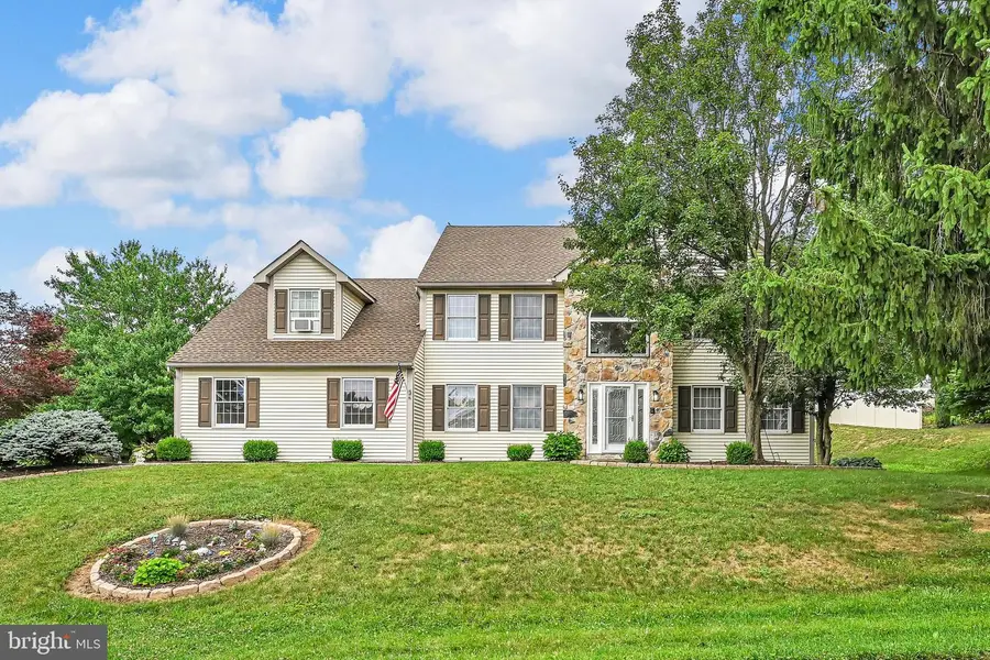 130 Valley Rd, Hamburg, PA 19526 - #2