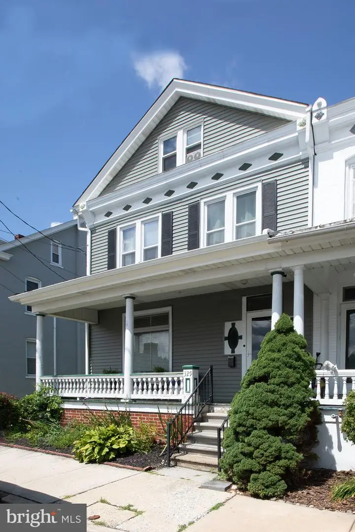 329 W Walnut St, Kutztown, PA 19530 - #2