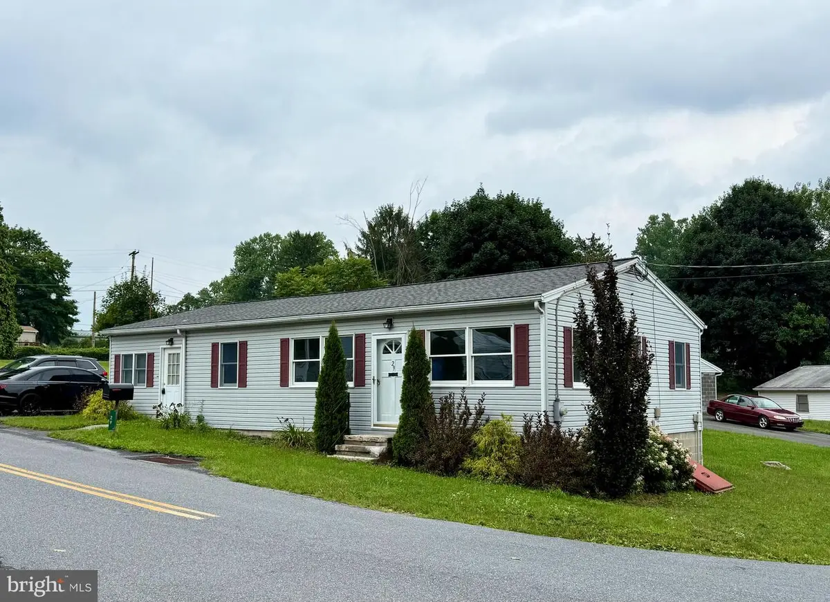 29 Elm Ave, Temple, PA 19560 - #1