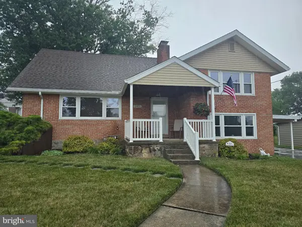 2401 Bressler Dr, WEST LAWN, PA 19609