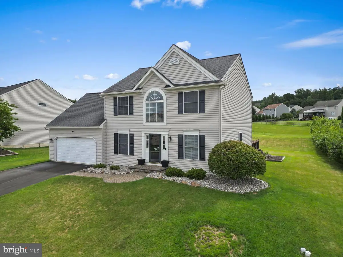 30 Pennwood Dr, Morgantown, PA 19543 - #1