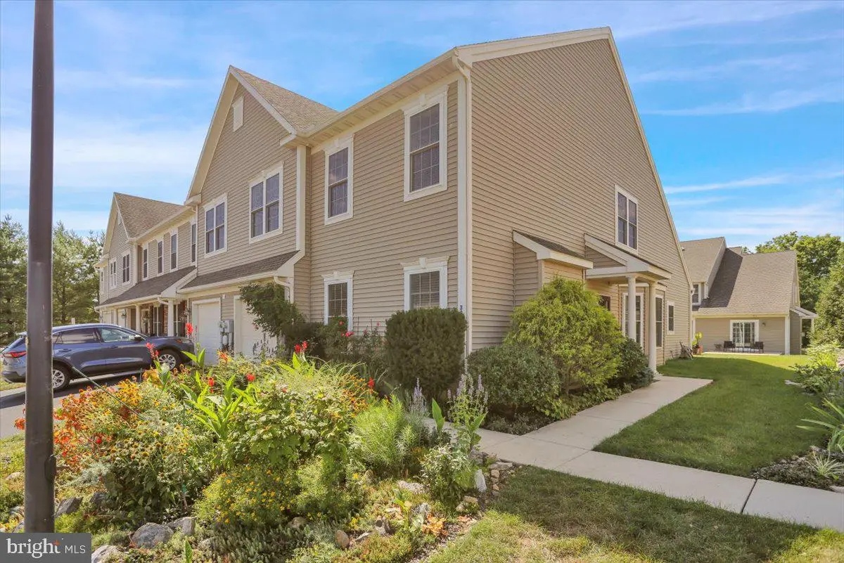 305 Emerald Ln, Reading, PA 19610 - #1