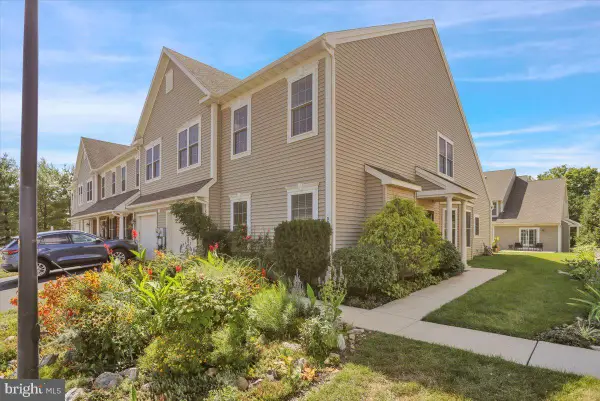 305 Emerald Ln, READING, PA 19610