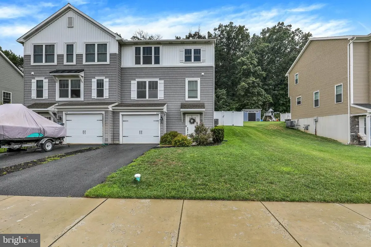 426 Smokering Dr, Robesonia, PA 19551 - #1