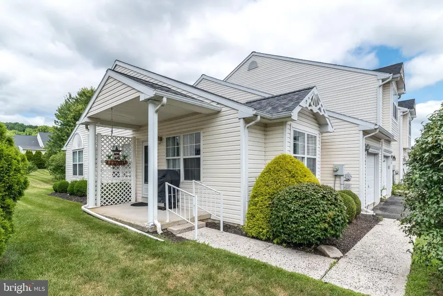 208 N 4th, Bally, PA 19503 - #2