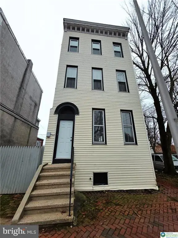 300 Pine St, Reading, PA 19602 - #1