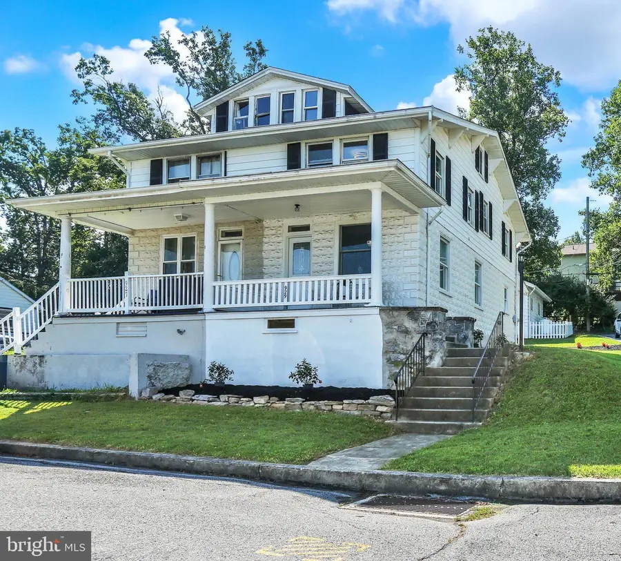 929 John St, Reading, PA 19607 - #3