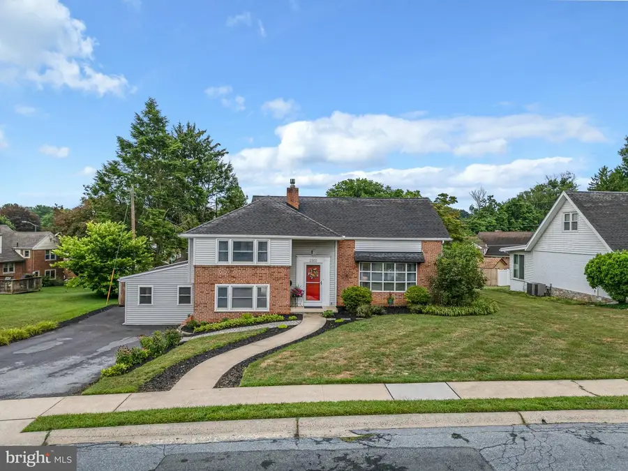 2302 Bressler Dr, Reading, PA 19609 - #3