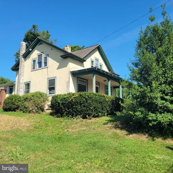14 Club Rd, OLEY, PA 19547