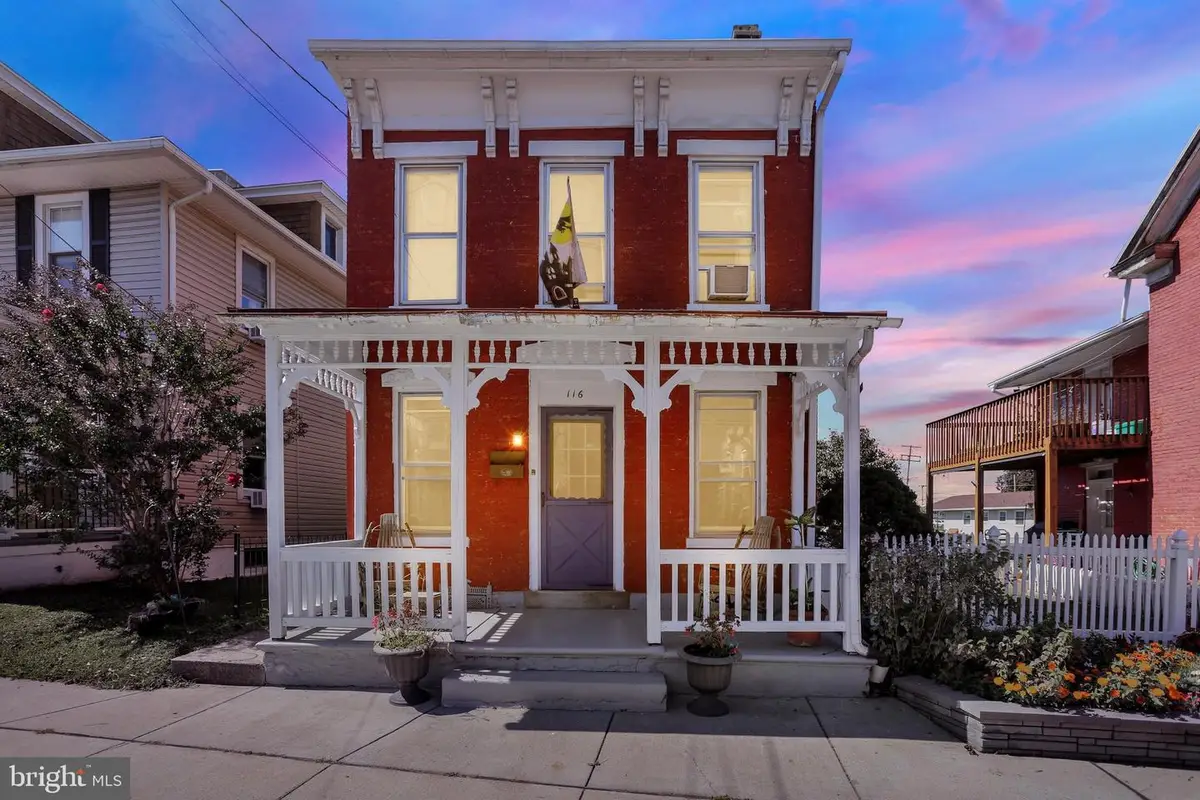 116 N Franklin St, Fleetwood, PA 19522 - #1