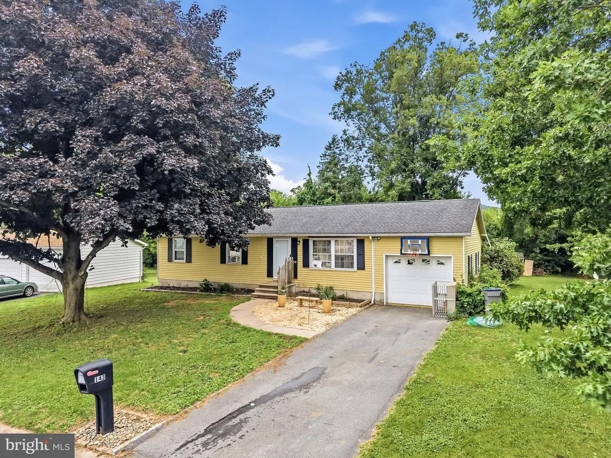 143 Aspen Ave, Sinking Spring, PA 19608 - #1