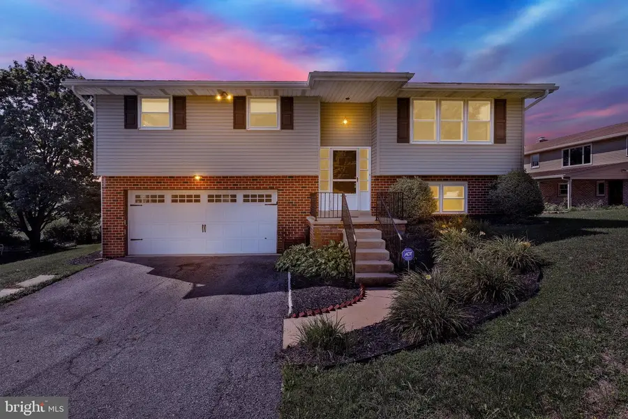 520 Edison Ct, Reading, PA 19605 - #3