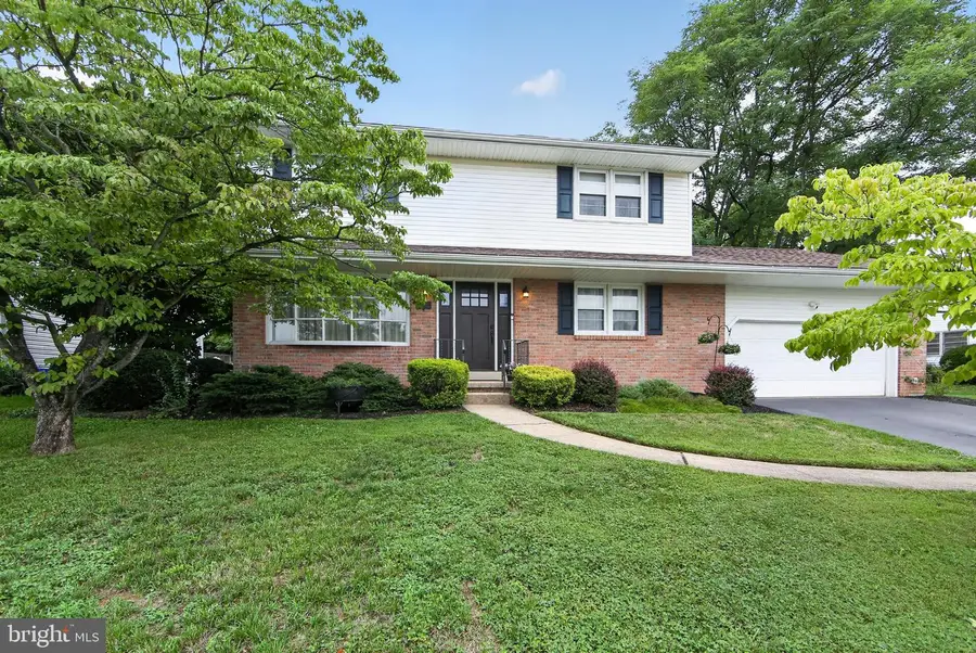 15 Craig Dr, Reading, PA 19606 - #2