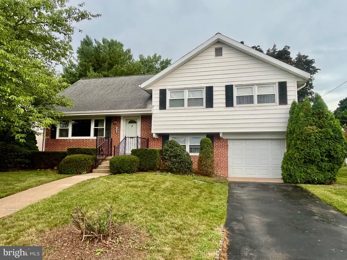1108 Whitfield Blvd, Reading, PA 19609 - #1