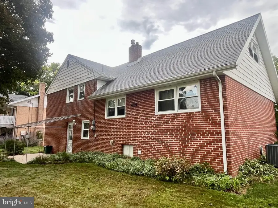 1108 Whitfield Blvd, Reading, PA 19609 - #2