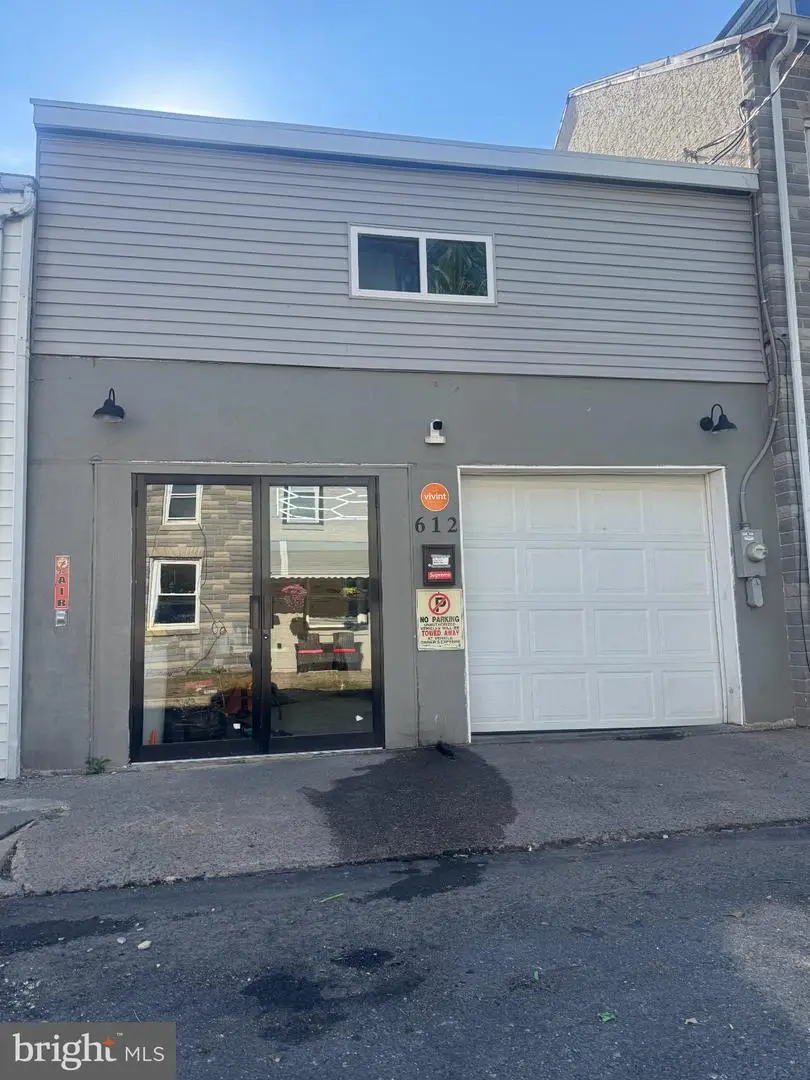 612 Minor St, Reading, PA 19602 - #2