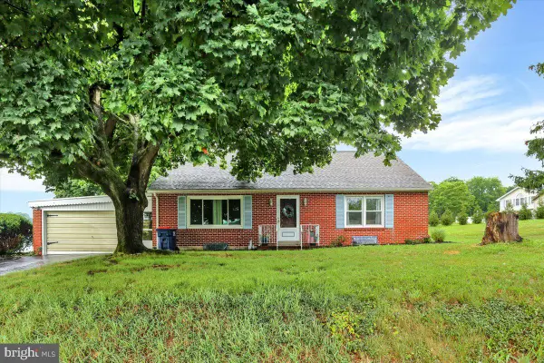 5877 Berne Rd, MOHRSVILLE, PA 19541