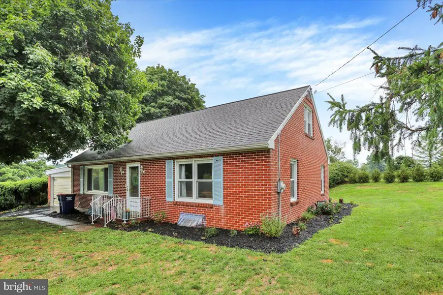 5877 Berne Rd, Mohrsville, PA 19541 - #2