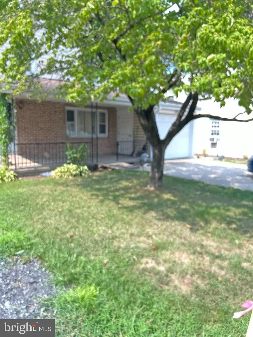 583 Columbia Ave, Sinking Spring, PA 19608 - #2