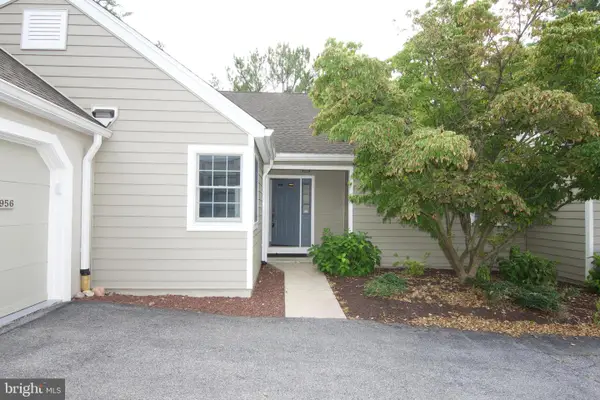 1956 Meadow Ln, WYOMISSING, PA 19610