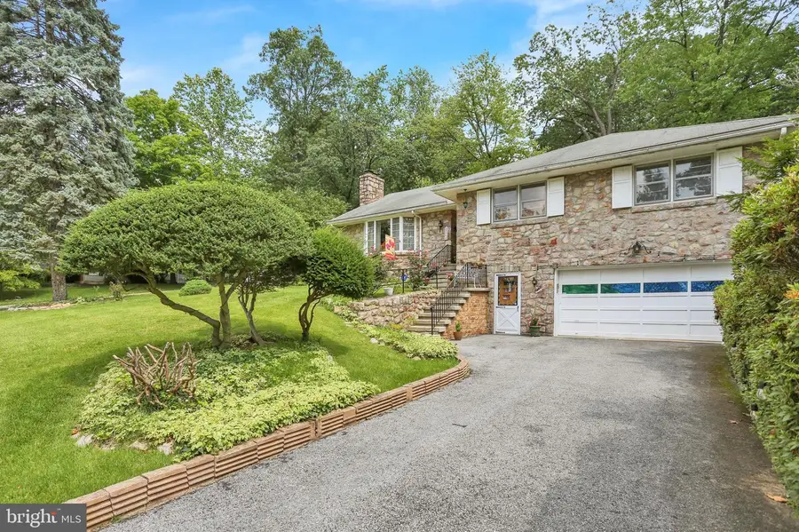 1317 Lorraine Rd, Reading, PA 19604 - #3