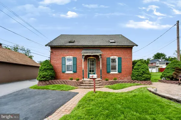 2129-r Spring St, WEST LAWN, PA 19609