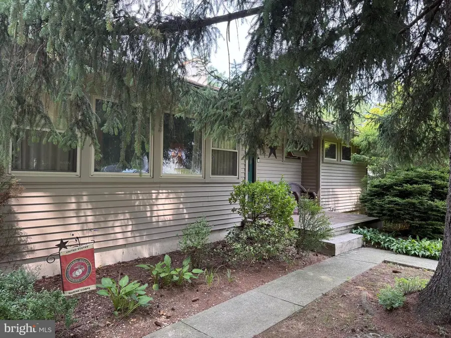 5 Wood Ln, Reading, PA 19606 - #2