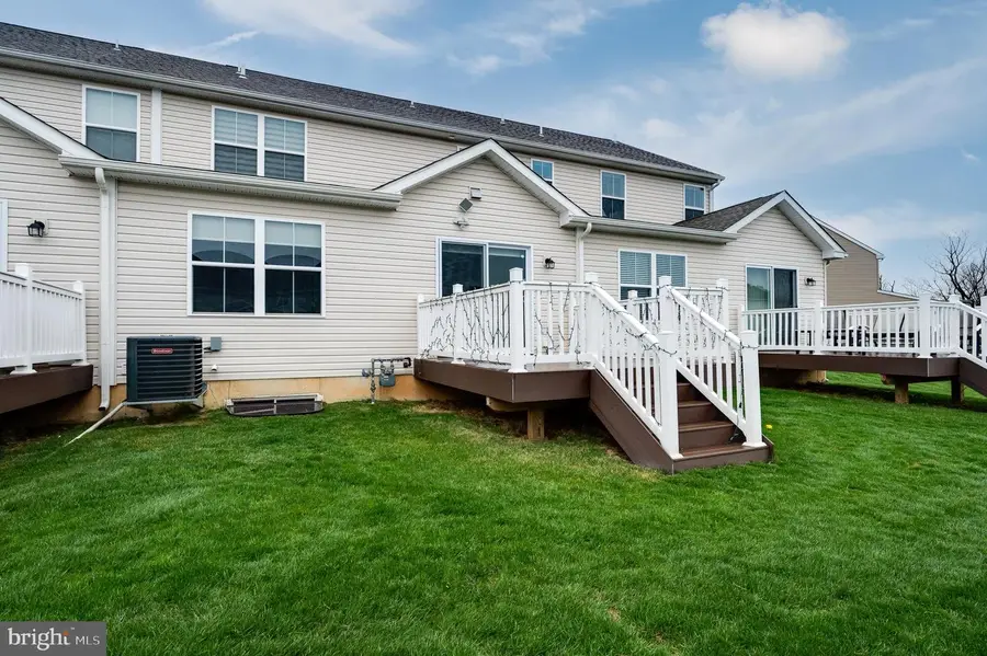 26 Hubbardton Ct, Reading, PA 19608 - #2