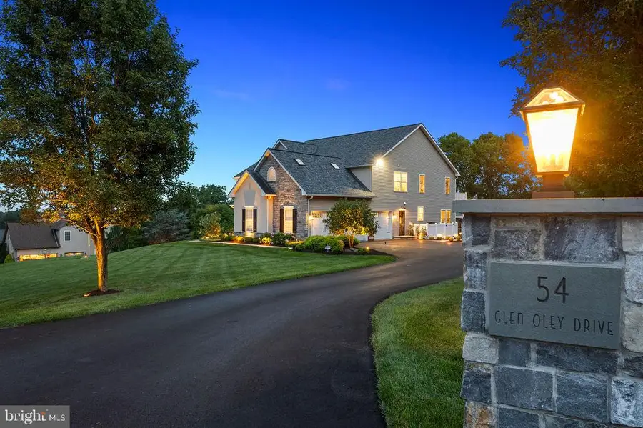 54 Glen Oley Dr, Reading, PA 19606 - #2