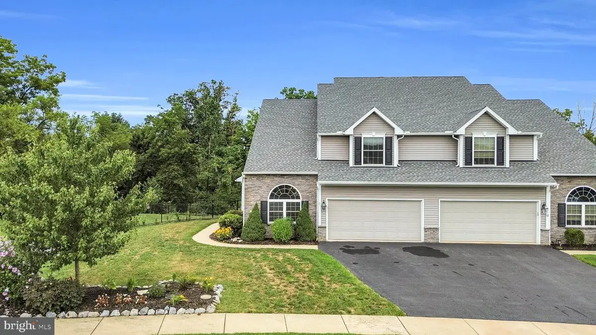 50 Regina Dr, Sinking Spring, PA 19608 - #1