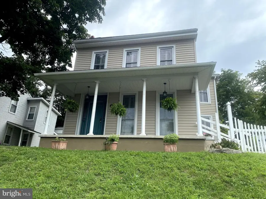 625 S Reading Ave, Boyertown, PA 19512 - #2