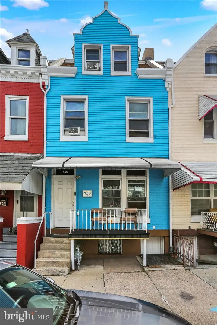 943 N 10th St, Reading, PA 19604 - #1