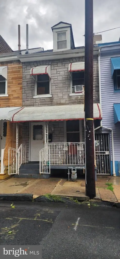 221 Orange St, Reading, PA 19602 - #2