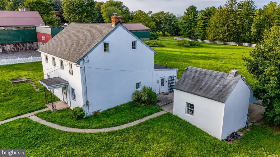 725 Evans Rd, Pottstown, PA 19464 - #3