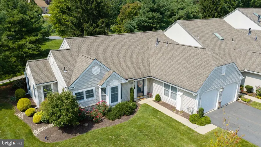 141 Hawthorne Ct, Wyomissing, PA 19610 - #2