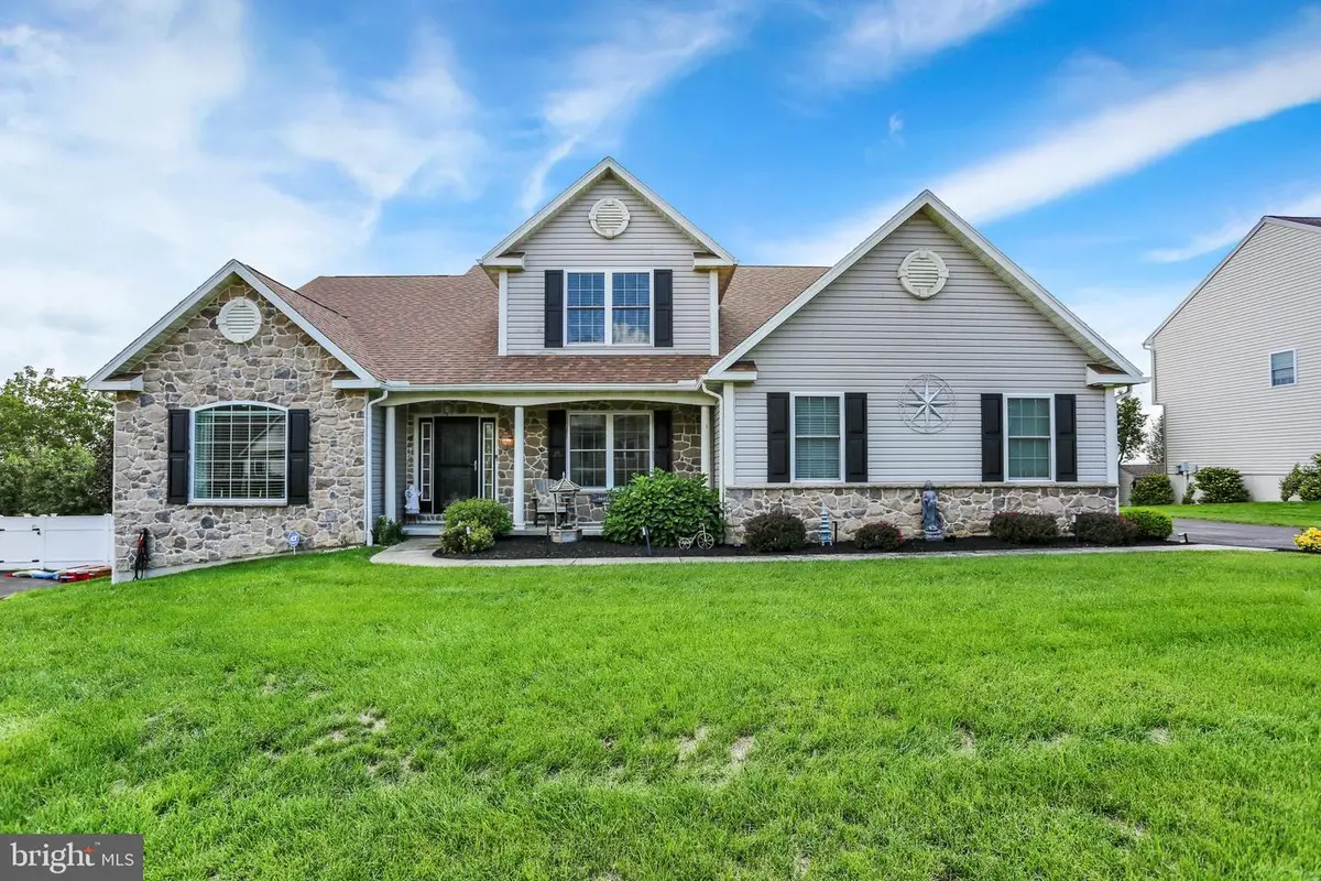 676 Seem Dr, Kutztown, PA 19530 - #1