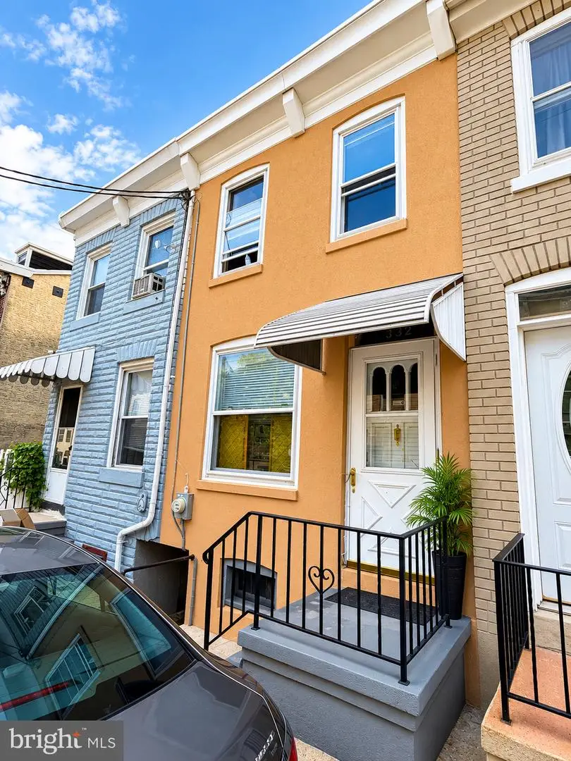 332 Spring Garden St, Reading, PA 19602 - #1