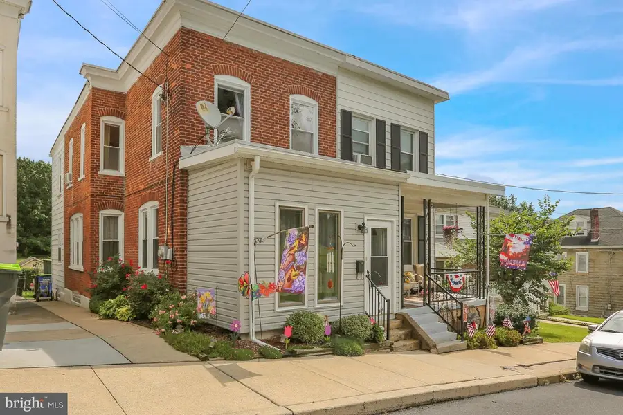 27 Apple St, Boyertown, PA 19512 - #3