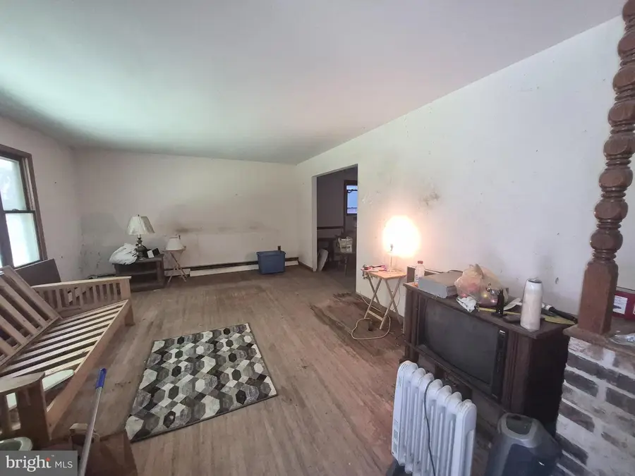570 Mullen Hollow Rd, Birdsboro, PA 19508 - #3