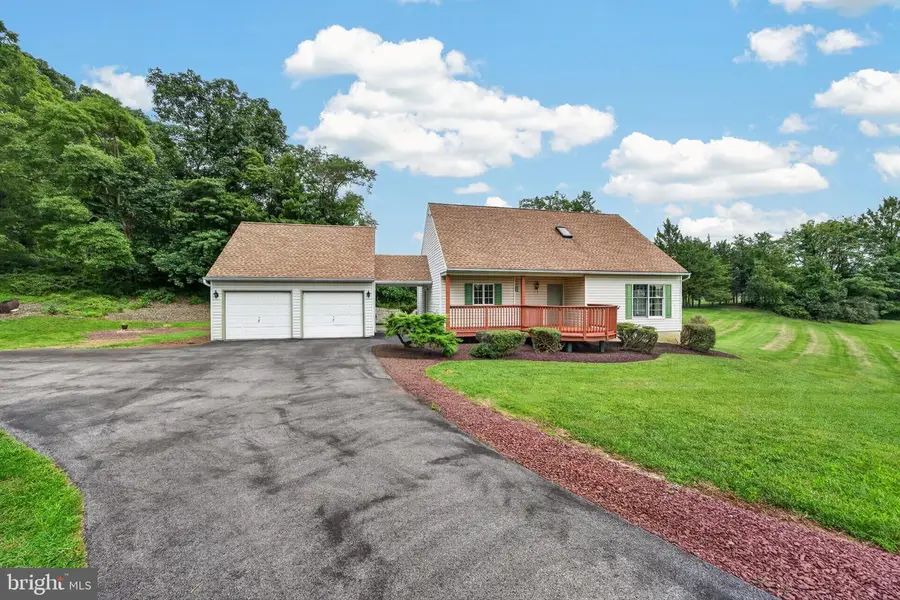 5039 Valley View Rd, Mohnton, PA 19540 - #3