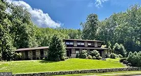 1701 Lorraine Rd, Reading, PA 19604 - #2