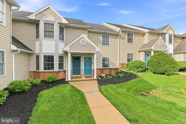 102 Heather Ln, WYOMISSING, PA 19610