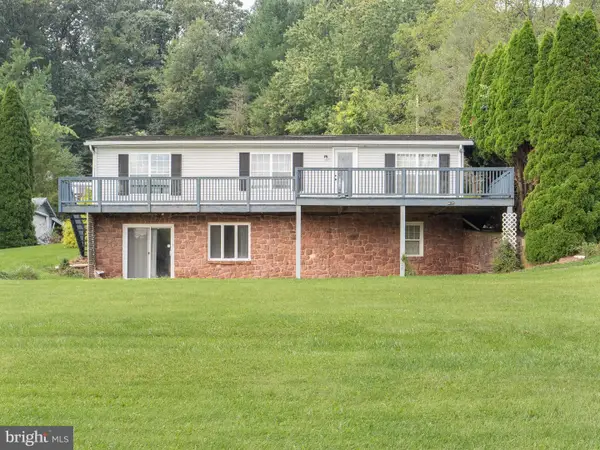 4689 Morgantown Road, MOHNTON, PA 19540
