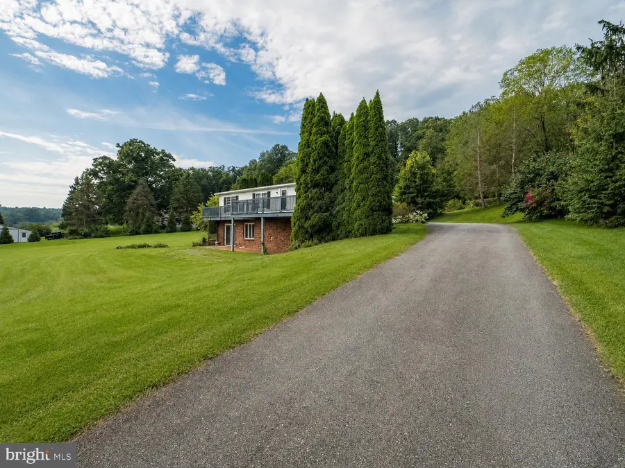 4689 Morgantown Road, Mohnton, PA 19540 - #2