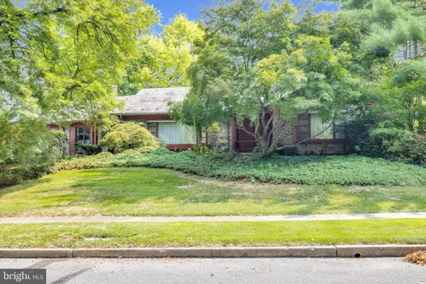 809 Farr Pl, READING, PA 19611