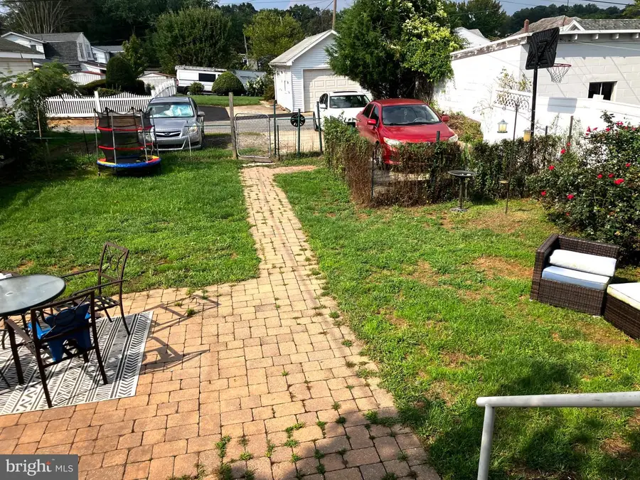 Address Withheld By Seller, Reading, PA 19609 - #2