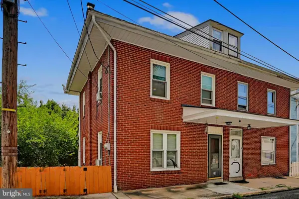 26 E Mohn St, MOHNTON, PA 19540