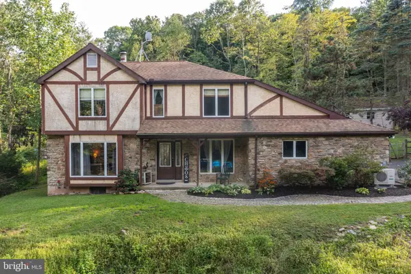 214 Grouse Hill Rd, BARTO, PA 19504