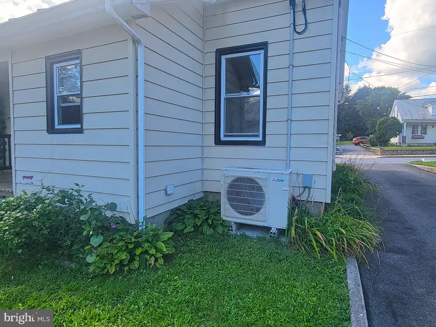 26 N 4th St, Shartlesville, PA 19554 - #3